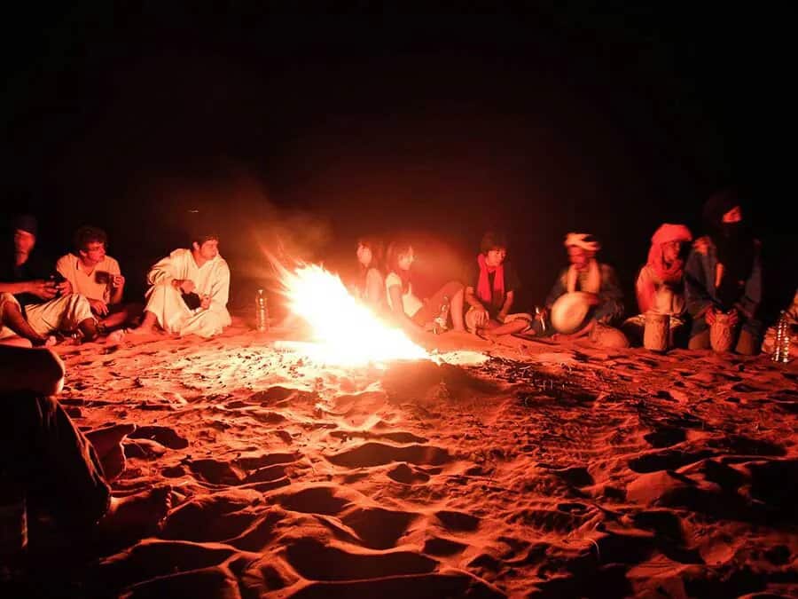 bonfire-in Merzouga-desert-camp